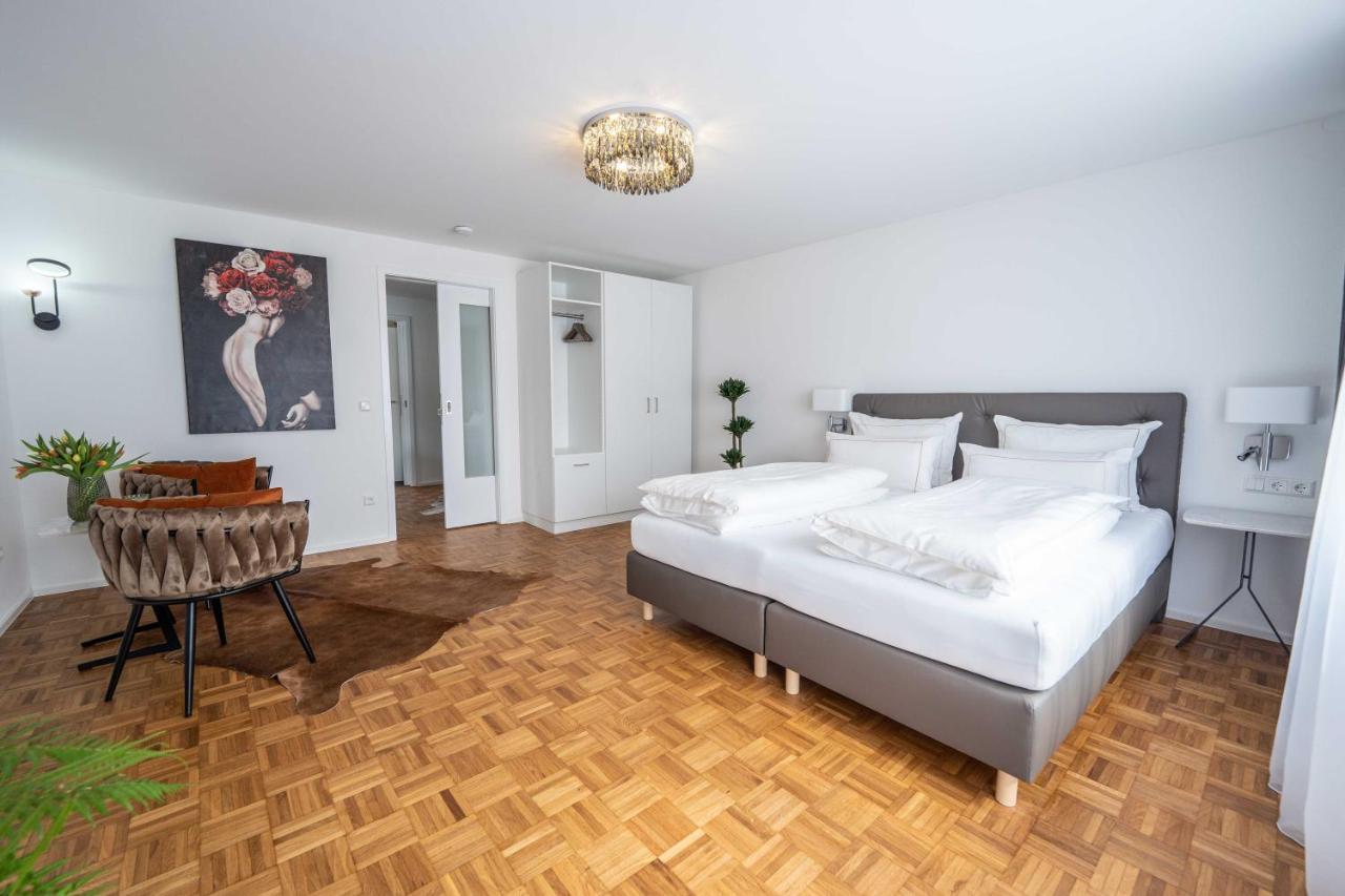 City Wohnung Fn L 5 Klimatisiert Mit Balkon Und Kueche フリードリヒスハーフェン エクステリア 写真