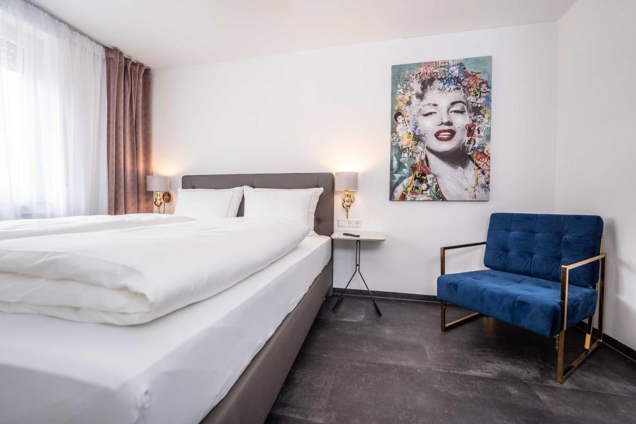 City Wohnung Fn L 5 Klimatisiert Mit Balkon Und Kueche フリードリヒスハーフェン エクステリア 写真