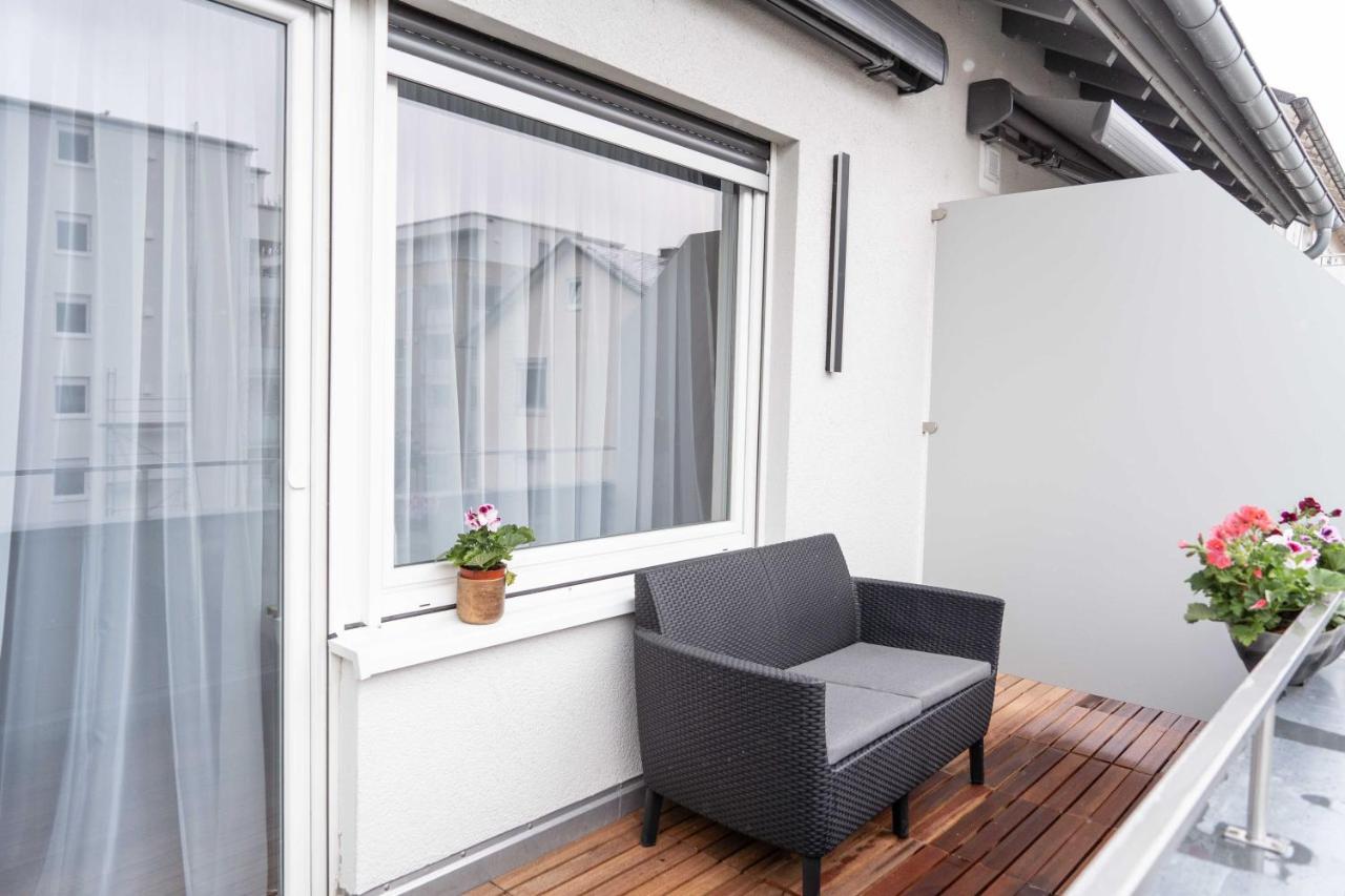 City Wohnung Fn L 5 Klimatisiert Mit Balkon Und Kueche フリードリヒスハーフェン エクステリア 写真