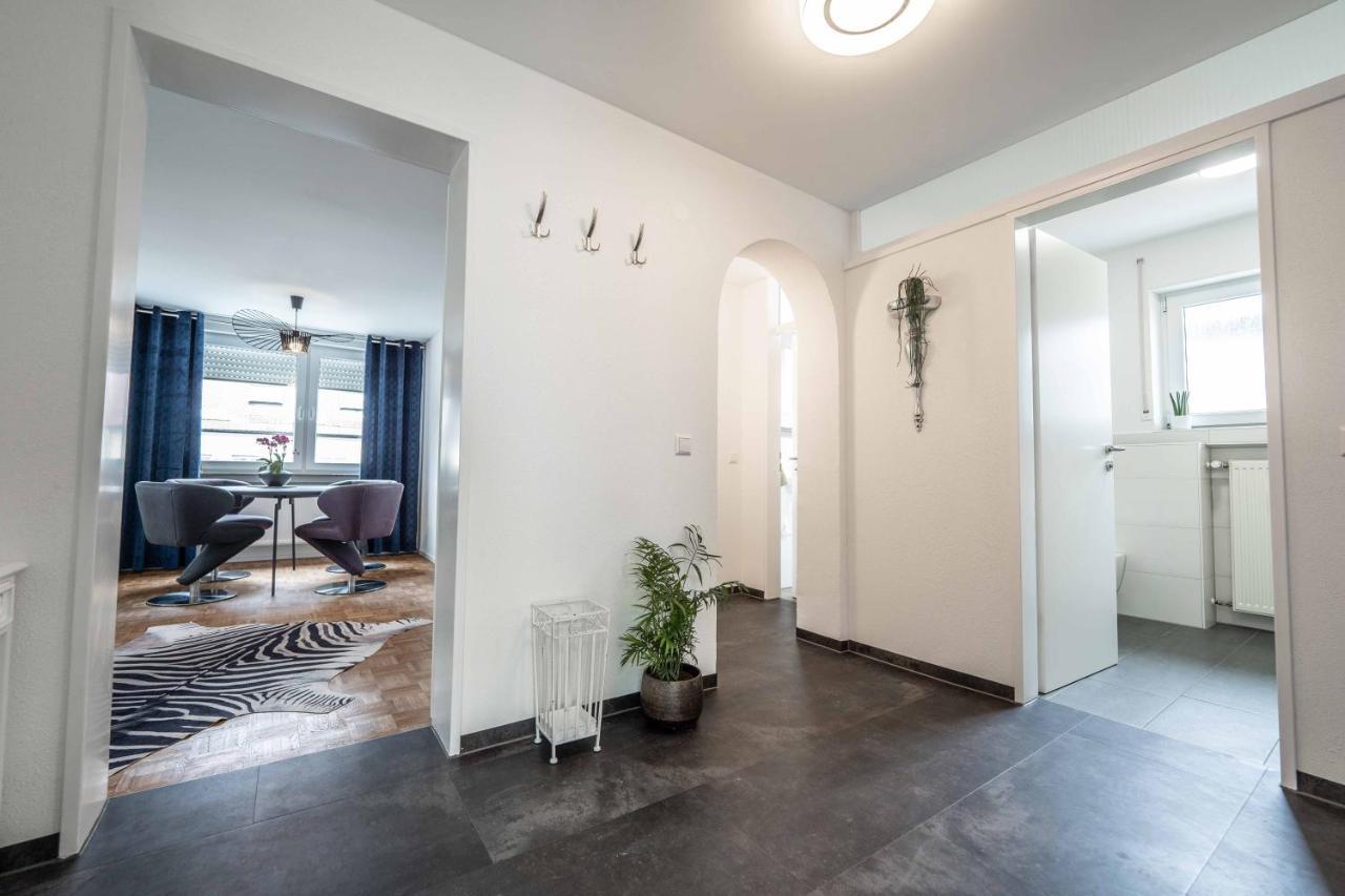 City Wohnung Fn L 5 Klimatisiert Mit Balkon Und Kueche フリードリヒスハーフェン エクステリア 写真